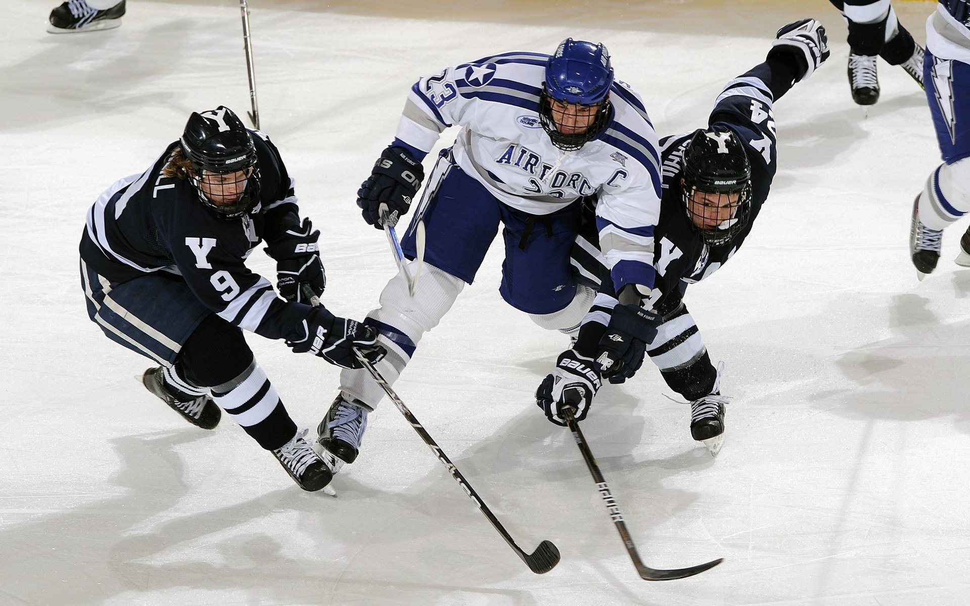 CBA成为连接世界与中国的桥梁，cba采用的是国际篮联规则吗
